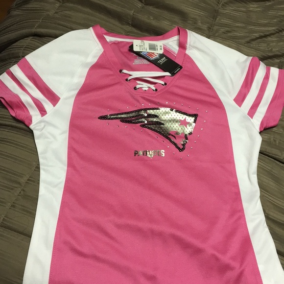 New with tags. NFL patriots shirt - Picture 1 of 4